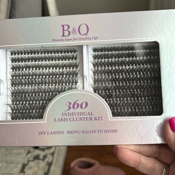 Black Individual Lash Clusters Makeup - Picture 1 of 9